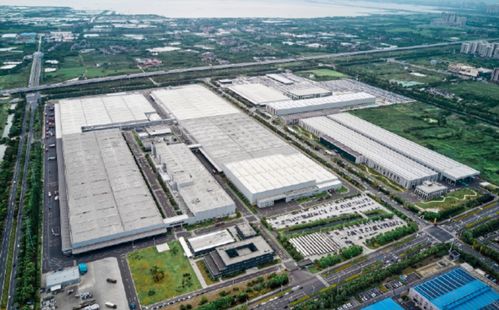 特斯拉發(fā)布革命性制造工藝及松原軟件銷售新策略，汽車行業(yè)成本結(jié)構(gòu)重塑